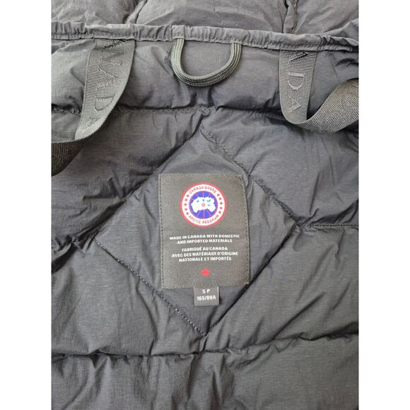 Canada Goose Women's Black Clair 750 Fill Power Down Puffer Coat Size Small - Picture 7 of 7